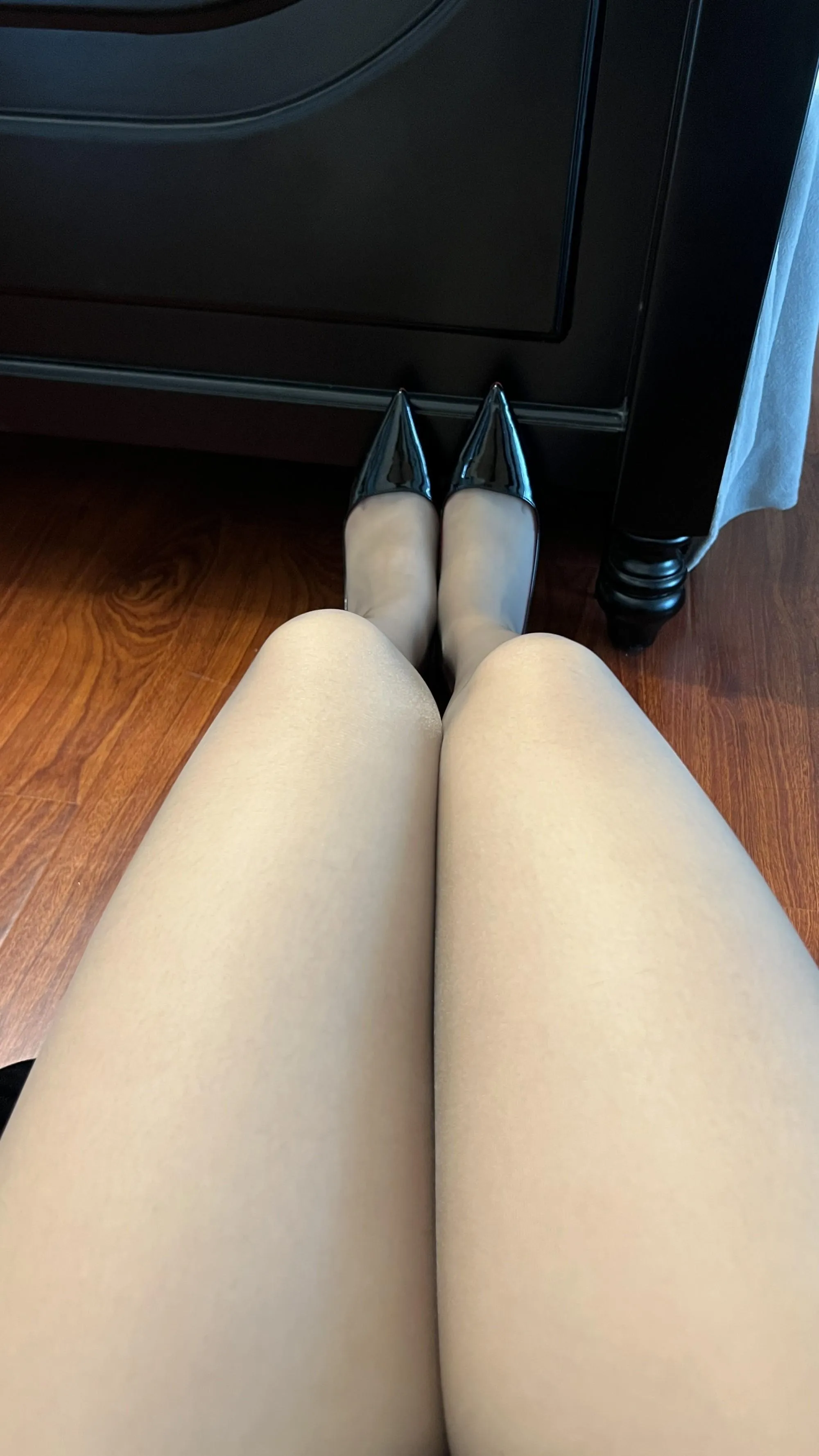 NO.034 陈大小姐-微密圈系列 – 灰色肉腿 [31P]插图1